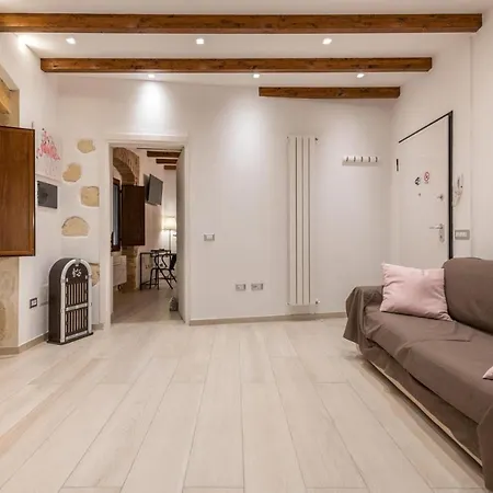 Apartment Borro Palace *
