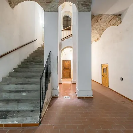 Apartment Borro Palace